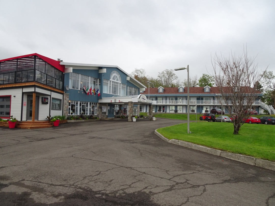 Riôtel Carleton-sur-mer主图