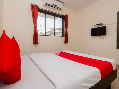 OYO 23285 The Diplomat Lodging主图