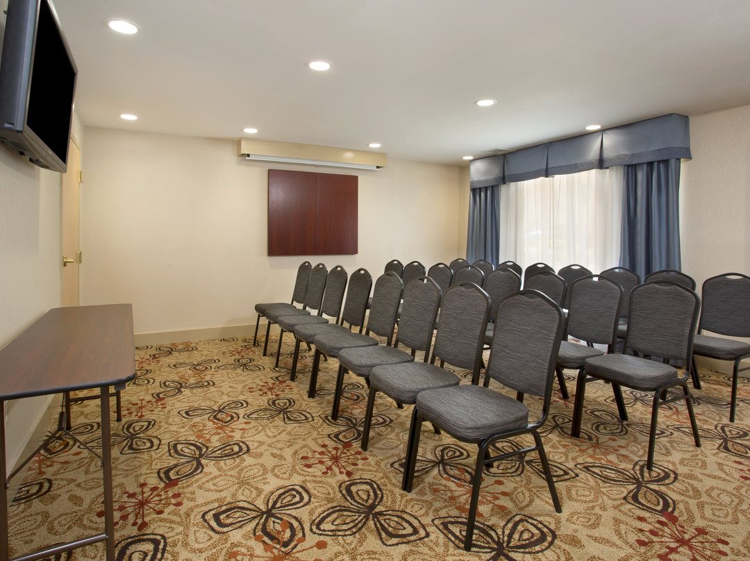 Holiday Inn Express Berea By IHG主图