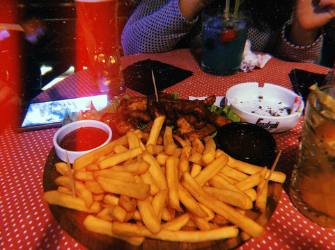 Izzy living Tirana-地拉那必去景点