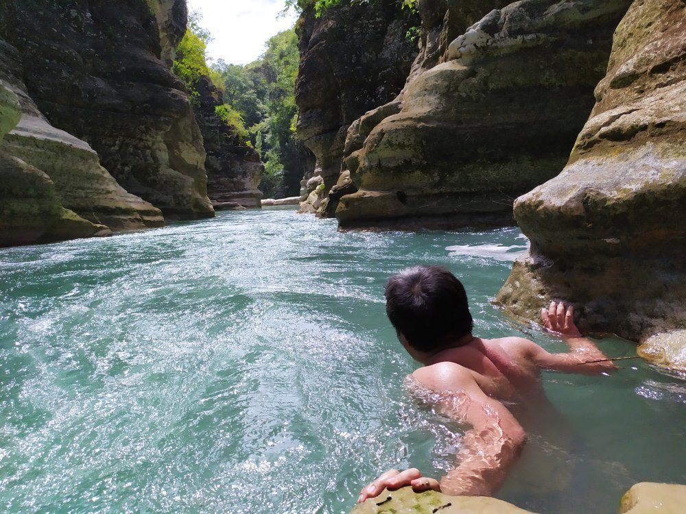 Tanggedu Waterfall景点图片