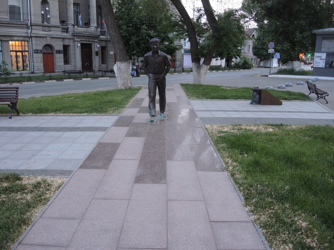 Action Hero of O.P. Tabakov Monument景点图片