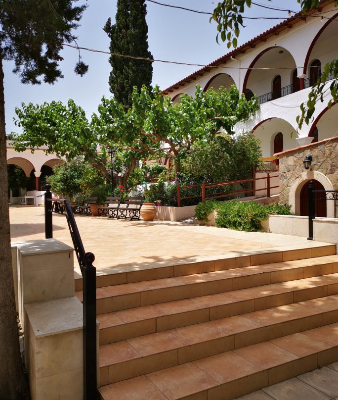 Monastery Panagia Kaliviani-Mires必去景点