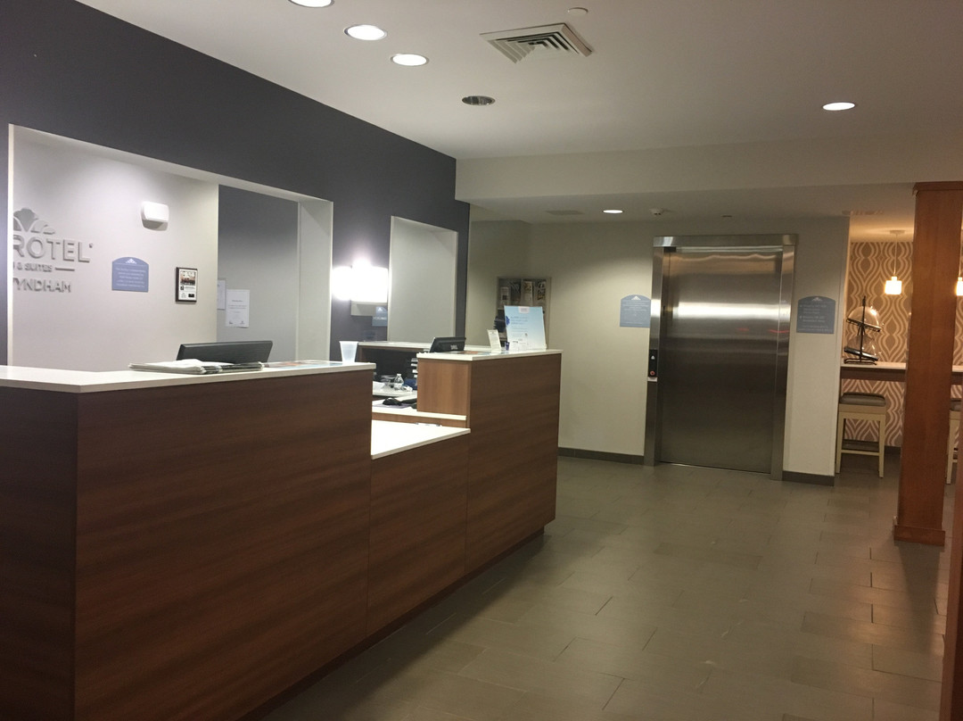 Microtel Inn & Suites by Wyndham Philadelphia Airport Ridley主图