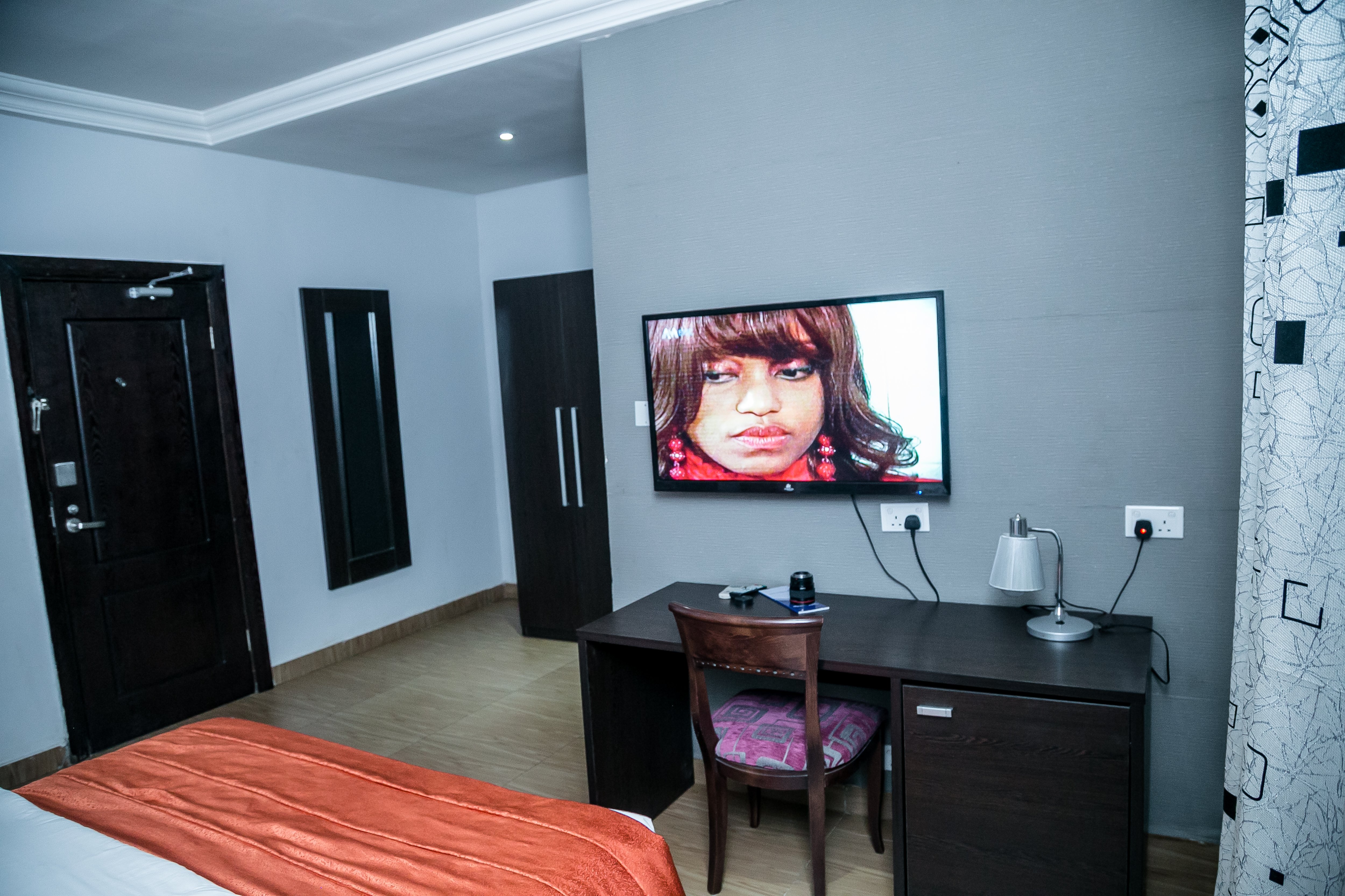 Maranatha Suites-官方