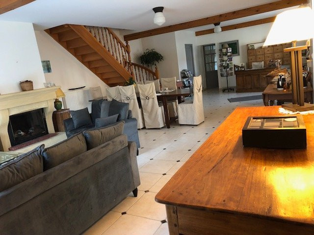 Les Lavandières主图