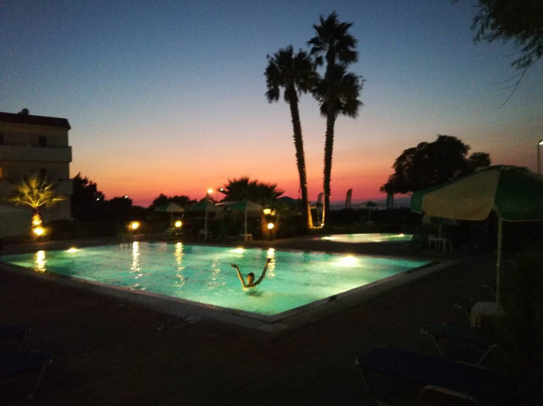 普莱海滩酒店主图