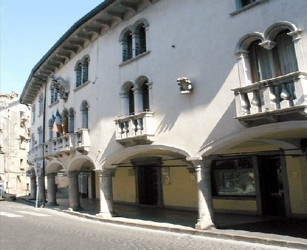 Palazzo Pagani Cesa-贝卢诺必去景点