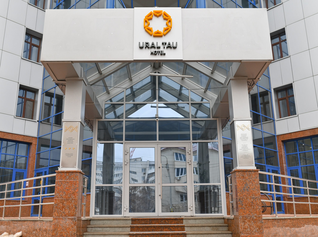 Otel' Ural Tau主图