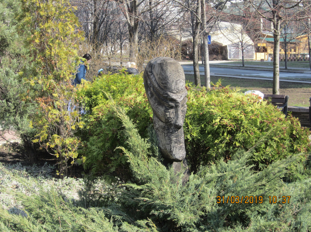 Ukrainian Steppe Sculpture Park景点图片