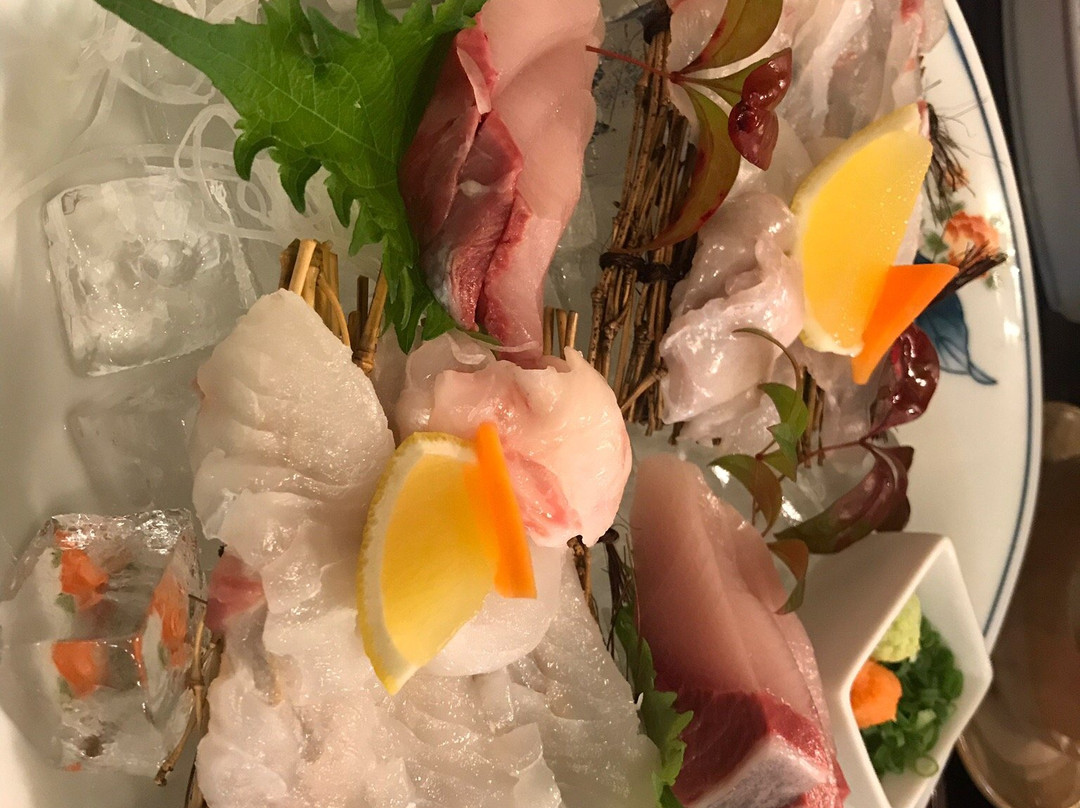 Ikitsuki-shima餐馆和美食-Ryotei Saigetsuan