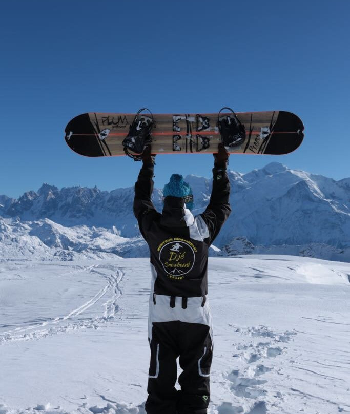 Djé Snowboard景点图片