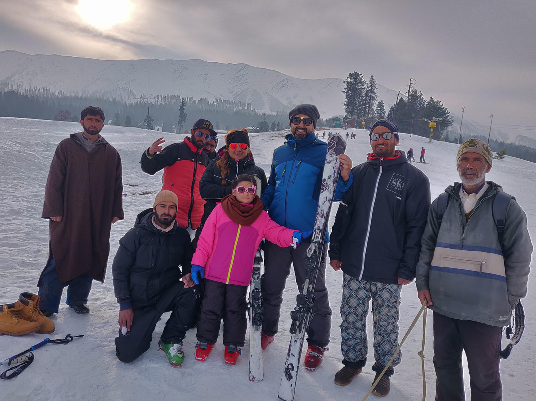 Gulmarg Ski Shop-贡马必去景点