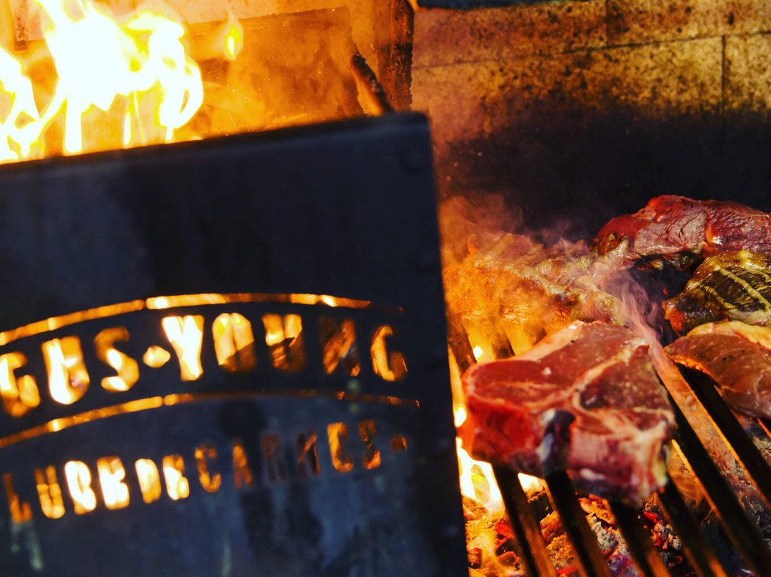 Angus Young Clube de Carnes