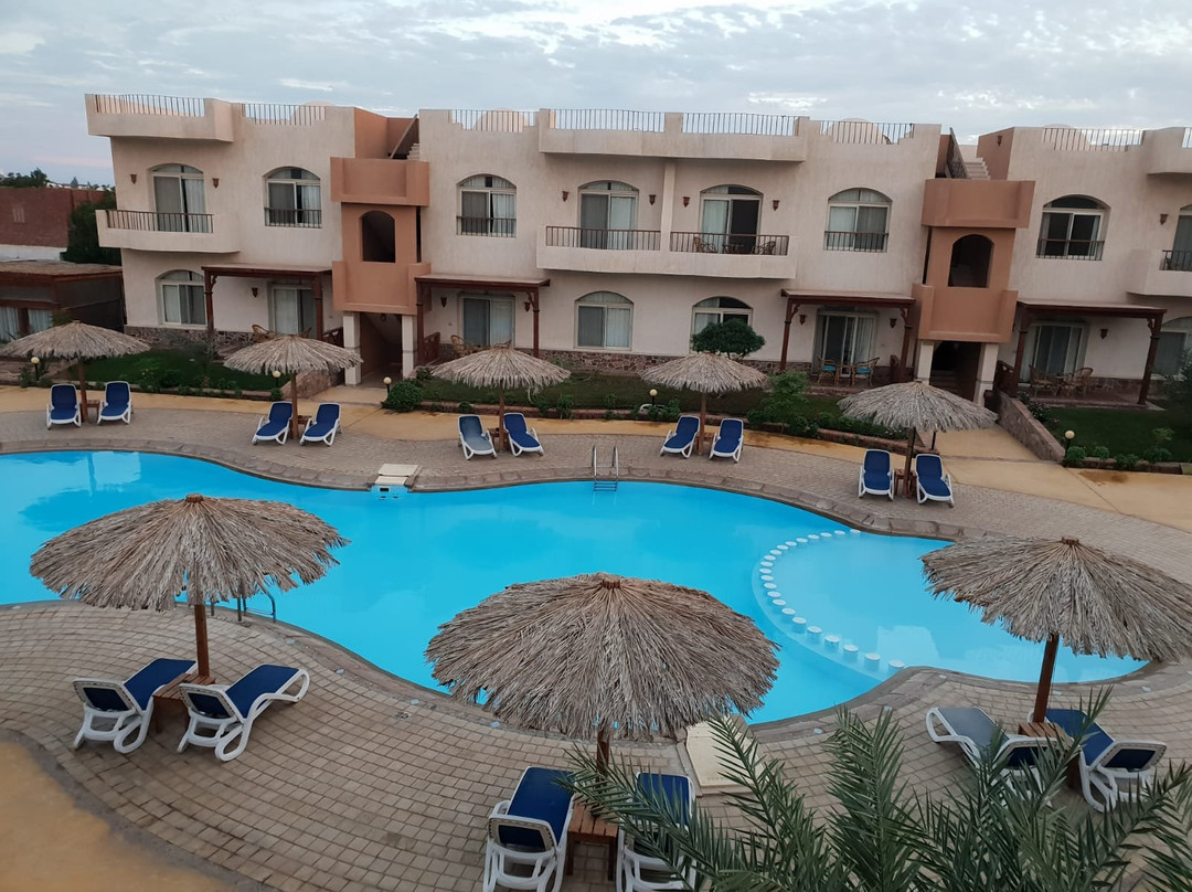 谢赫阿里度假酒店主图