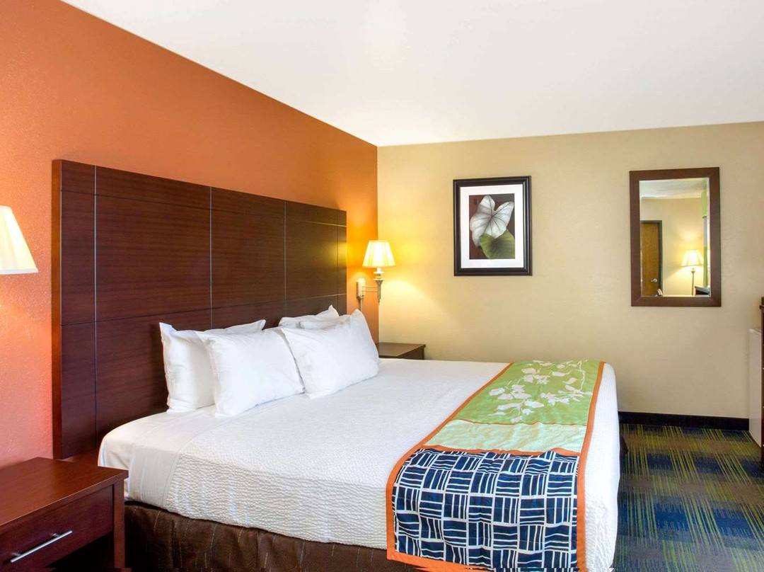 弗里蒙特戴斯酒店主图