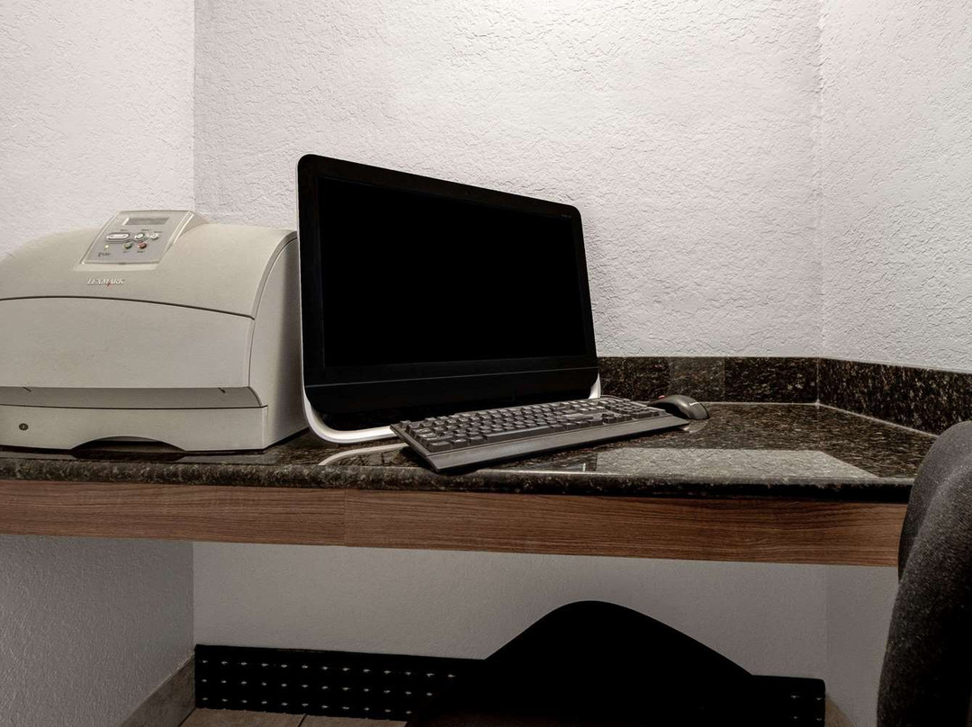 Super 8 by Wyndham Dumas TX主图