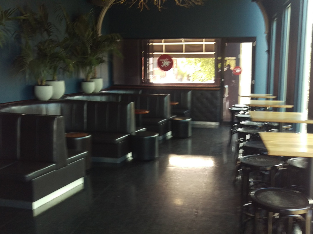 Maeve Fox-里士满必去景点