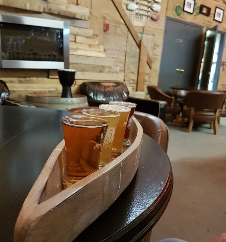 Five Paddles brewery景点图片