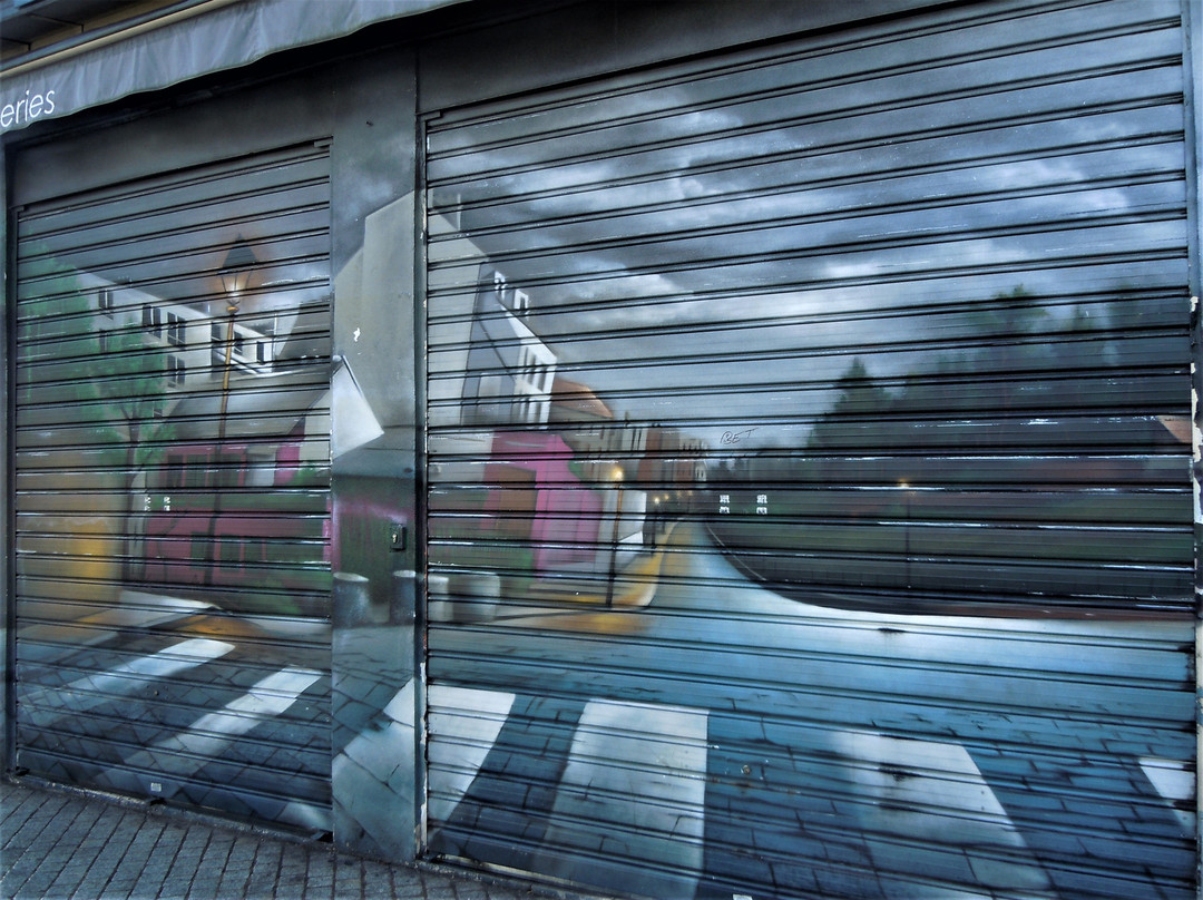Fresque Rideaux de Fer-圣旺必去景点