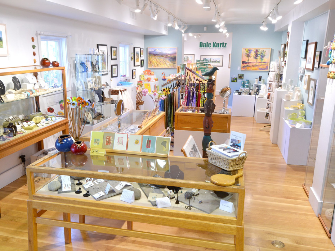 Bush Barn Art Center-塞勒姆必去景点