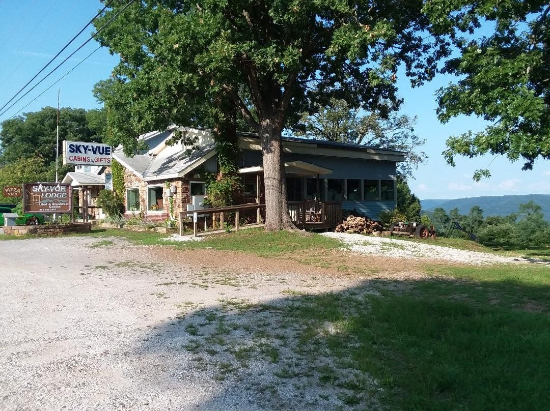 Sky-Vue Lodge Bed and Breakfast主图