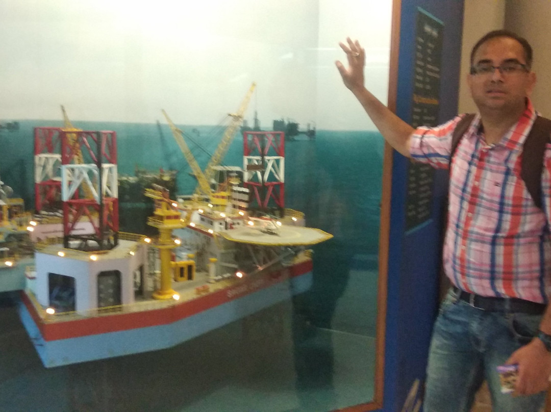 Subir Raha Oil Museum景点图片