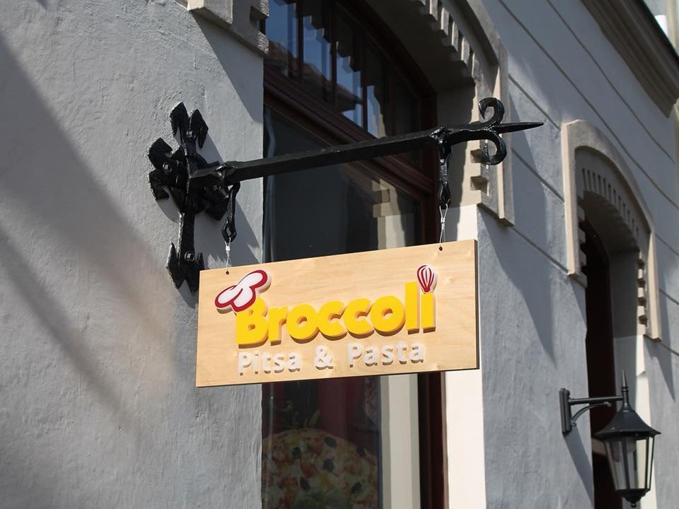 Broccoli Pizza & Pasta