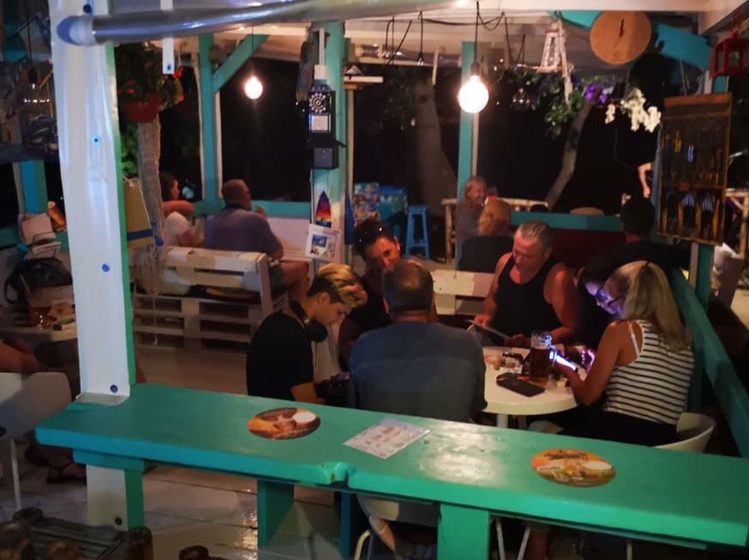 Beach Bar Lighthouse景点图片
