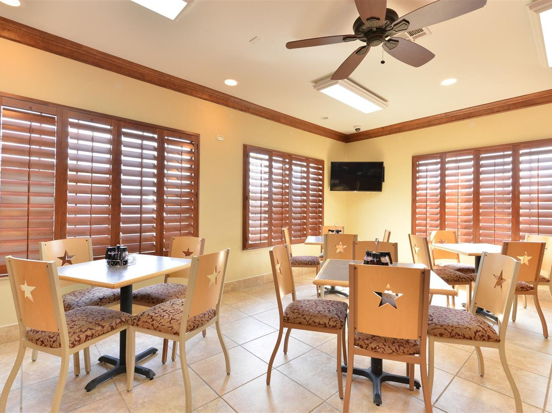 Best Western Regency Inn & Suites主图