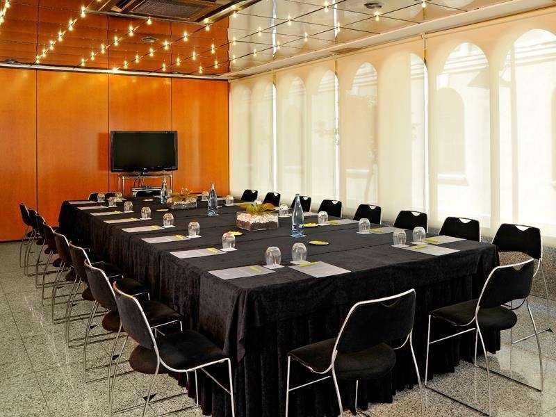 海梅一世酒店主图