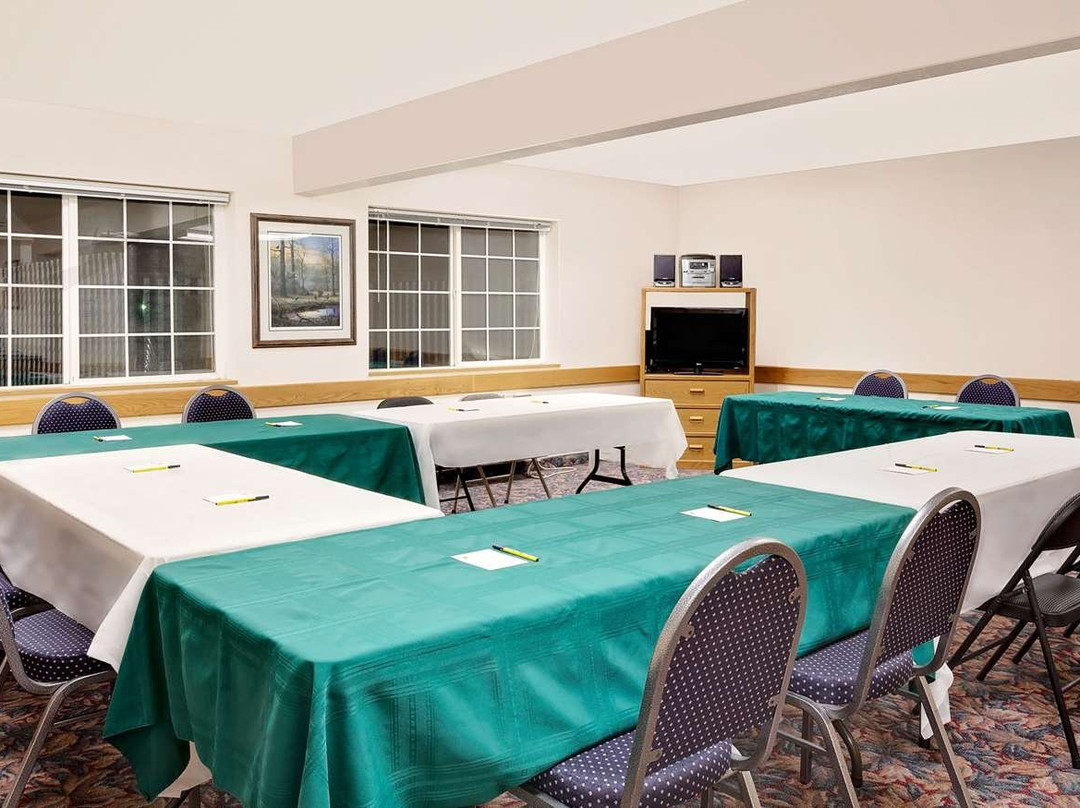 Super 8 by Wyndham Battle Mountain主图