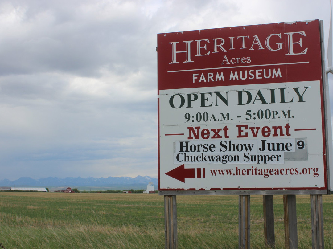 Heritage Acres Farm Museum景点图片