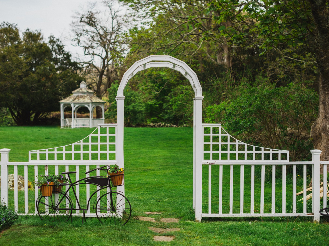 Lambert's Cove Inn & Resort主图