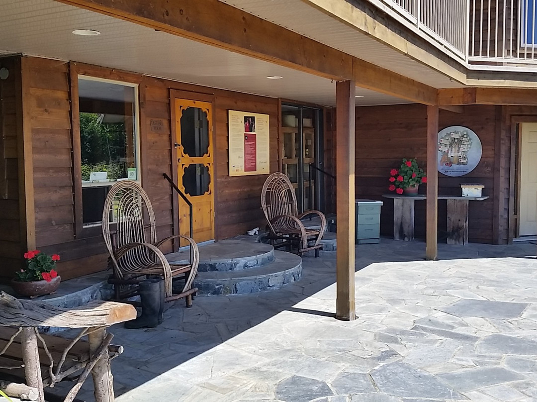Tugwell Creek Honey Farm and Meadery景点图片
