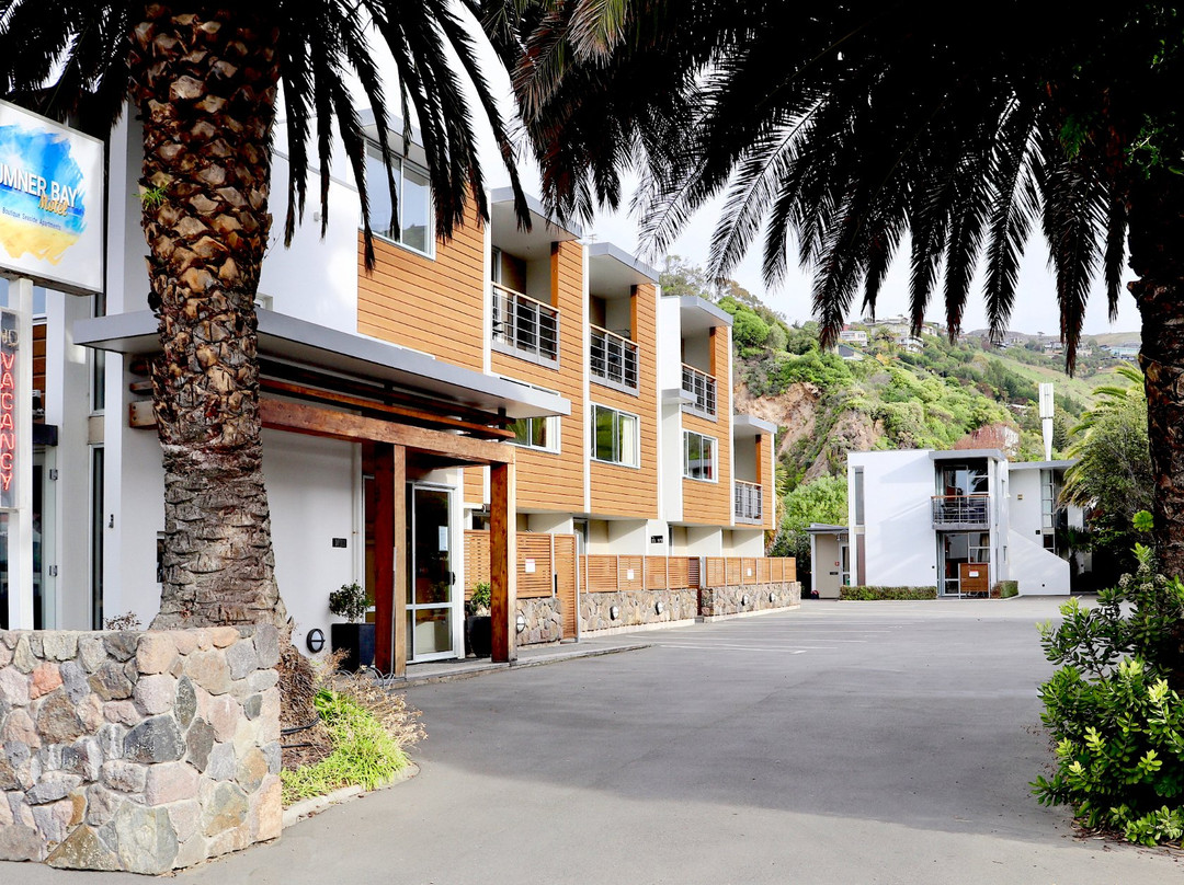 Sumner Bay Motel主图