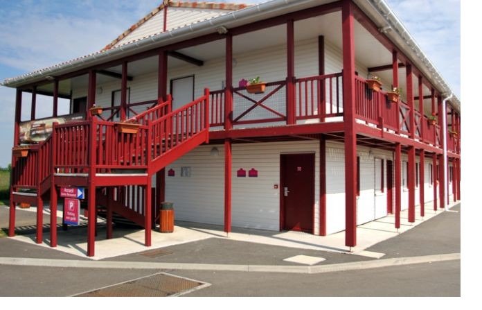 Auberge Everhotel Tarbes-浴室