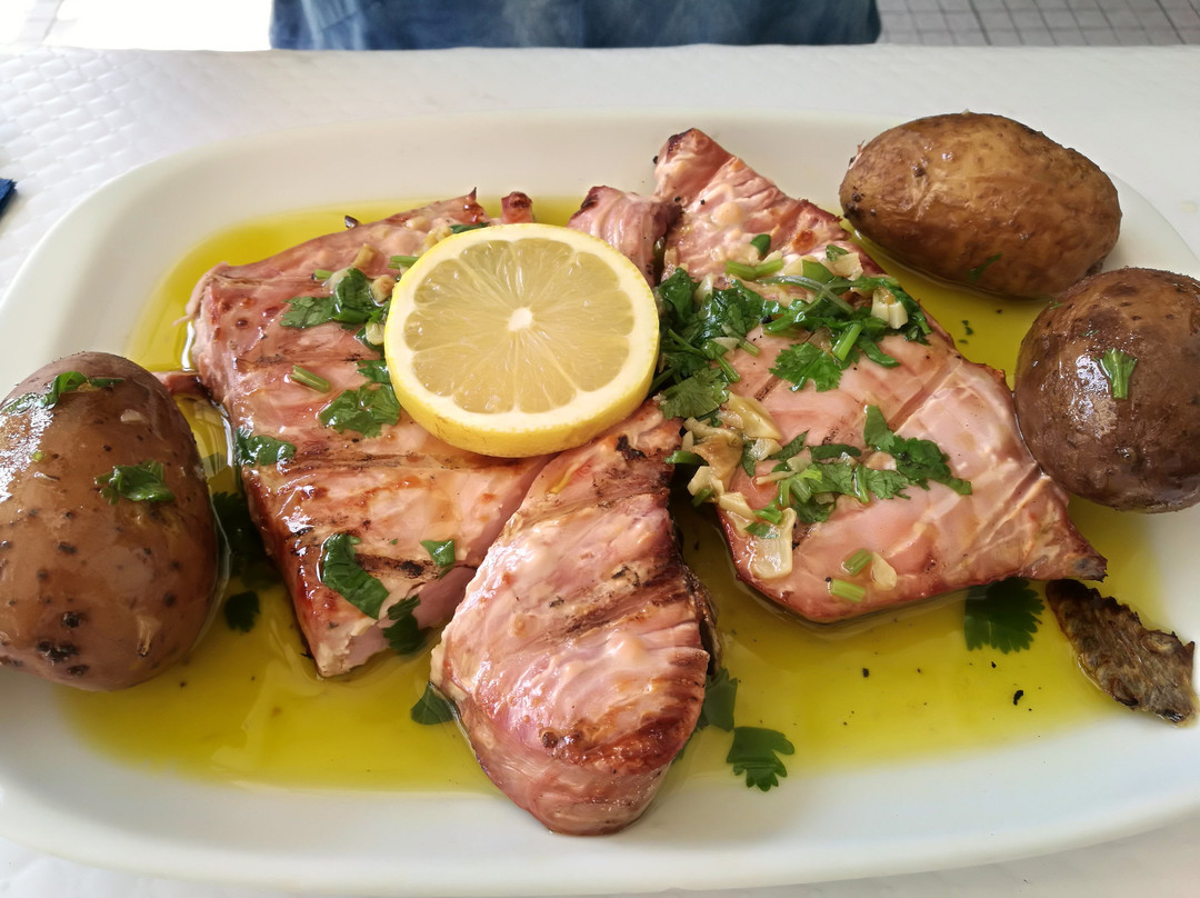 Coina餐馆和美食-Cantinho dos dois P's