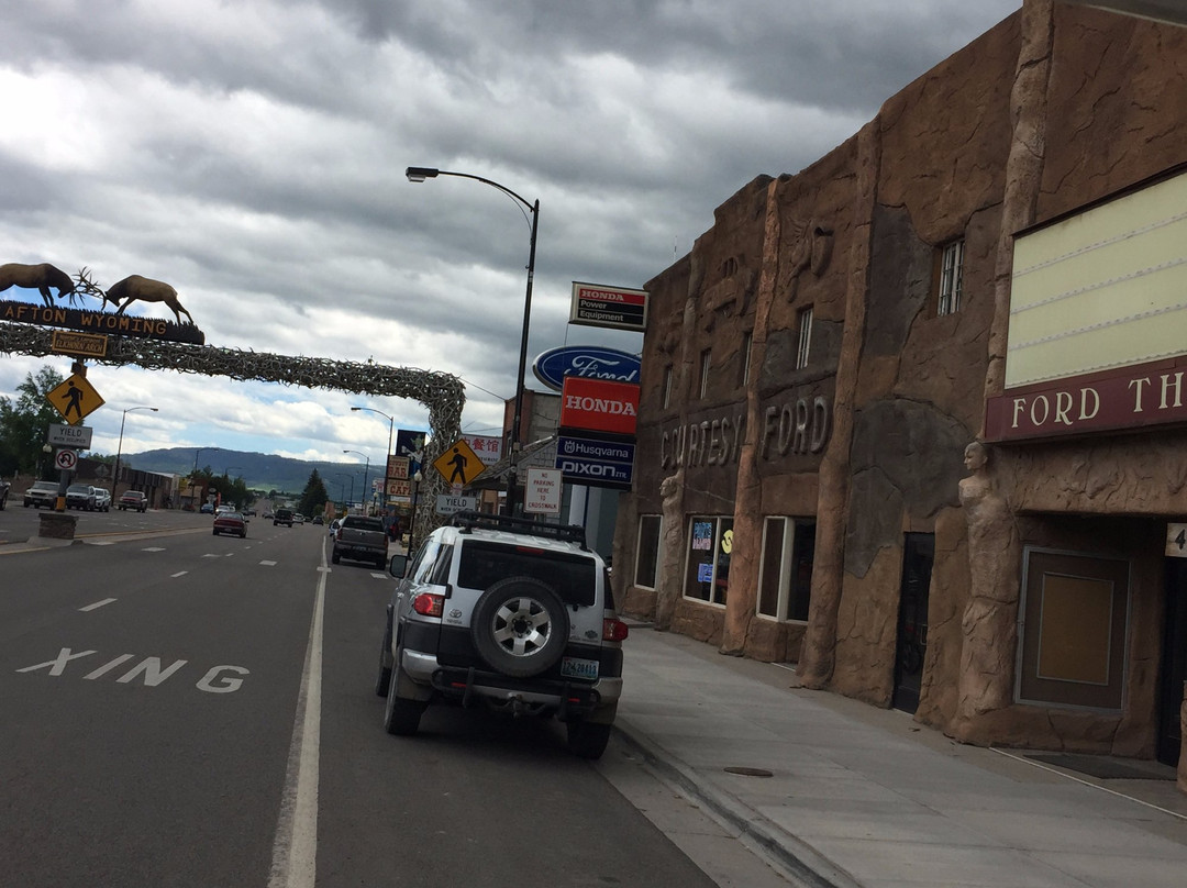 World's Largest Elkhorn Arch-Afton必去景点