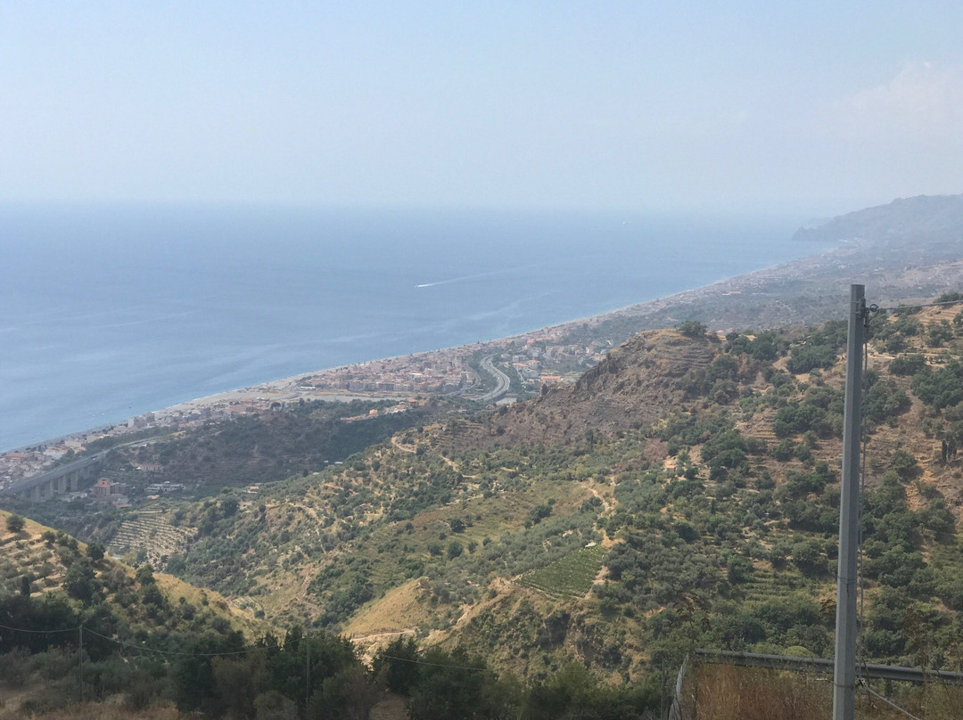 Duomo di Sant'Agata-Ali必去景点