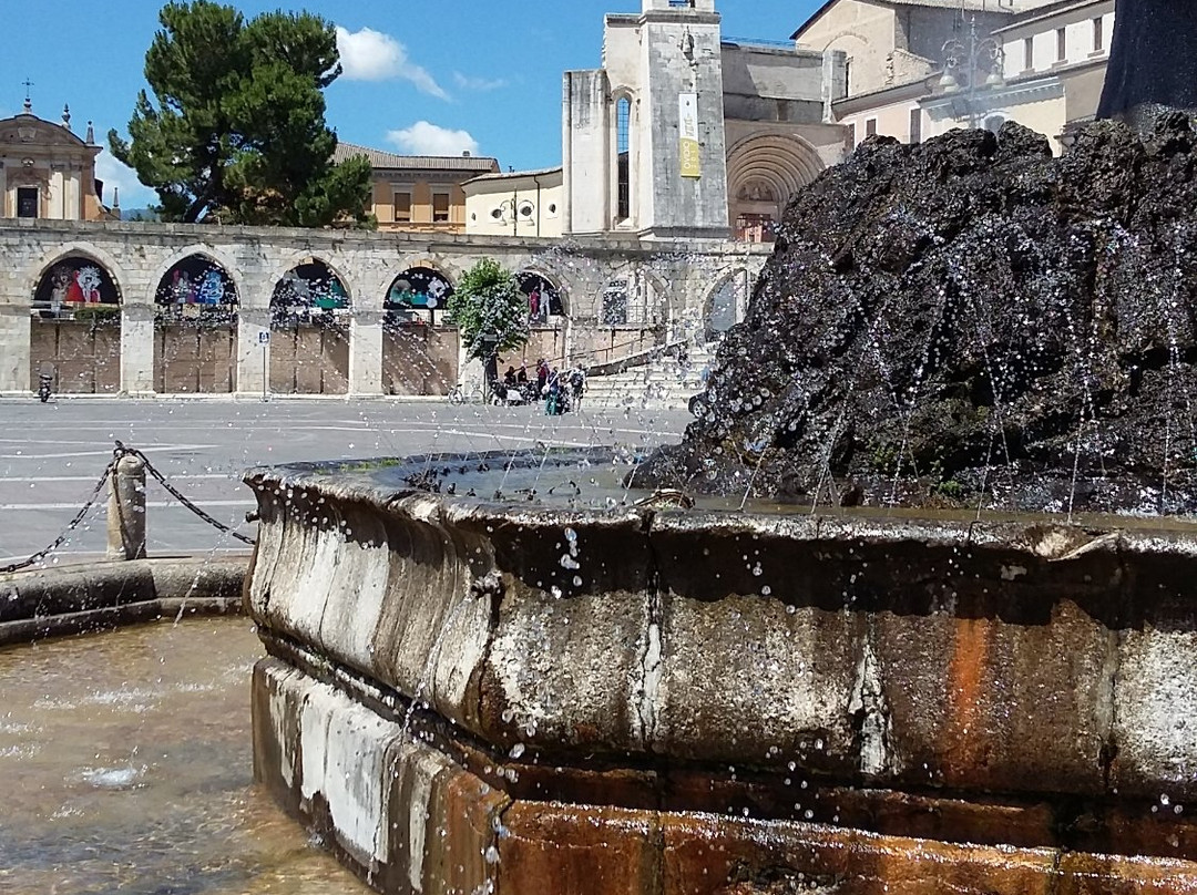 Servizi Turistici Sulmona-苏尔莫纳必去景点