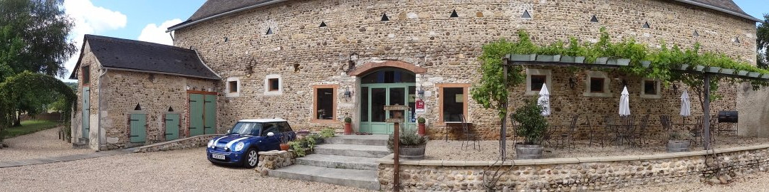 康迪鲁农场酒店主图