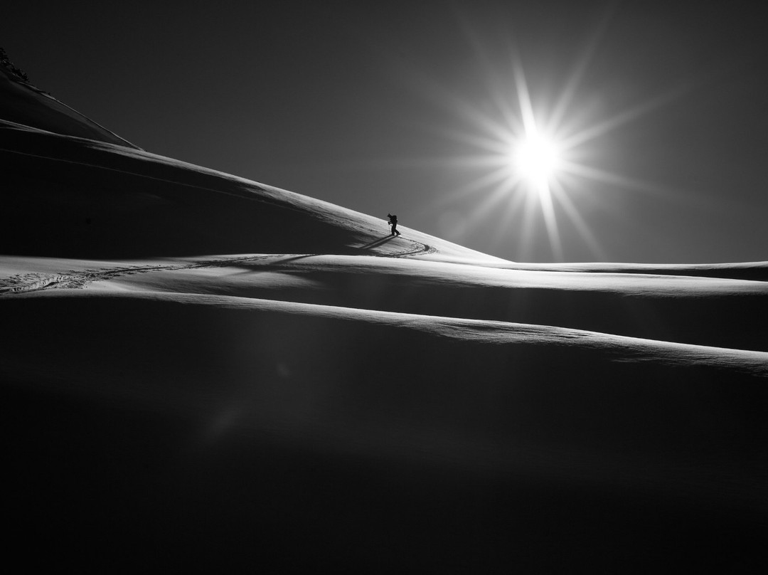 Revelstoke Backcountry Guides Inc-雷夫尔斯托克必去景点