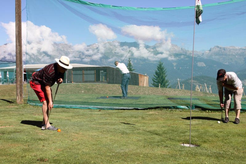 Swin Golf-Nax必去景点