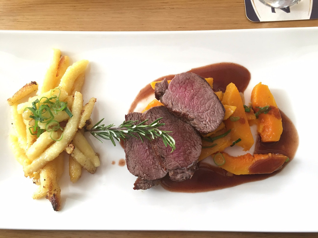 Oberperfuss餐馆和美食-Gasthof Altwirt