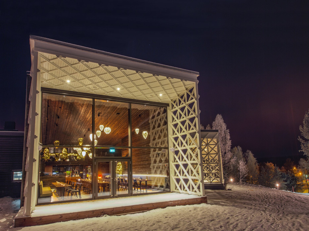 Rakas Restaurant & Bar