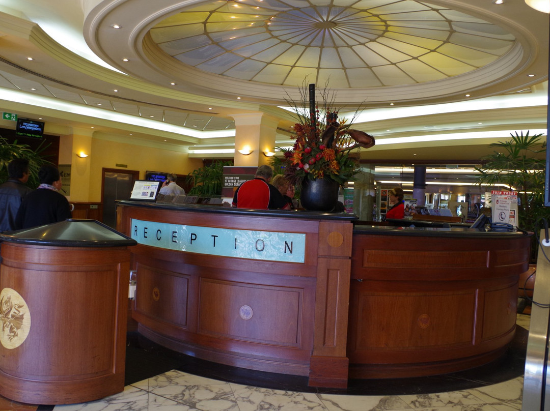 Crown Dragon Chinese Seafood Restaurant