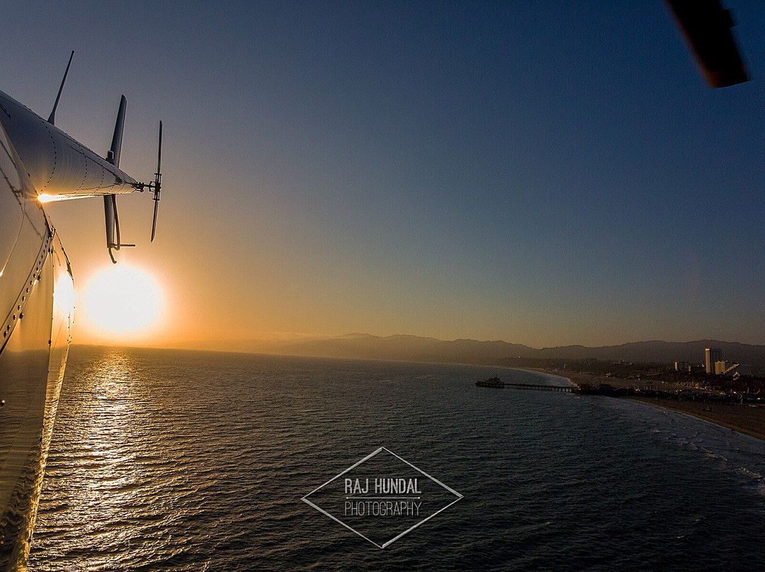 Celebrity Helicopters Day Tours-康普顿必去景点