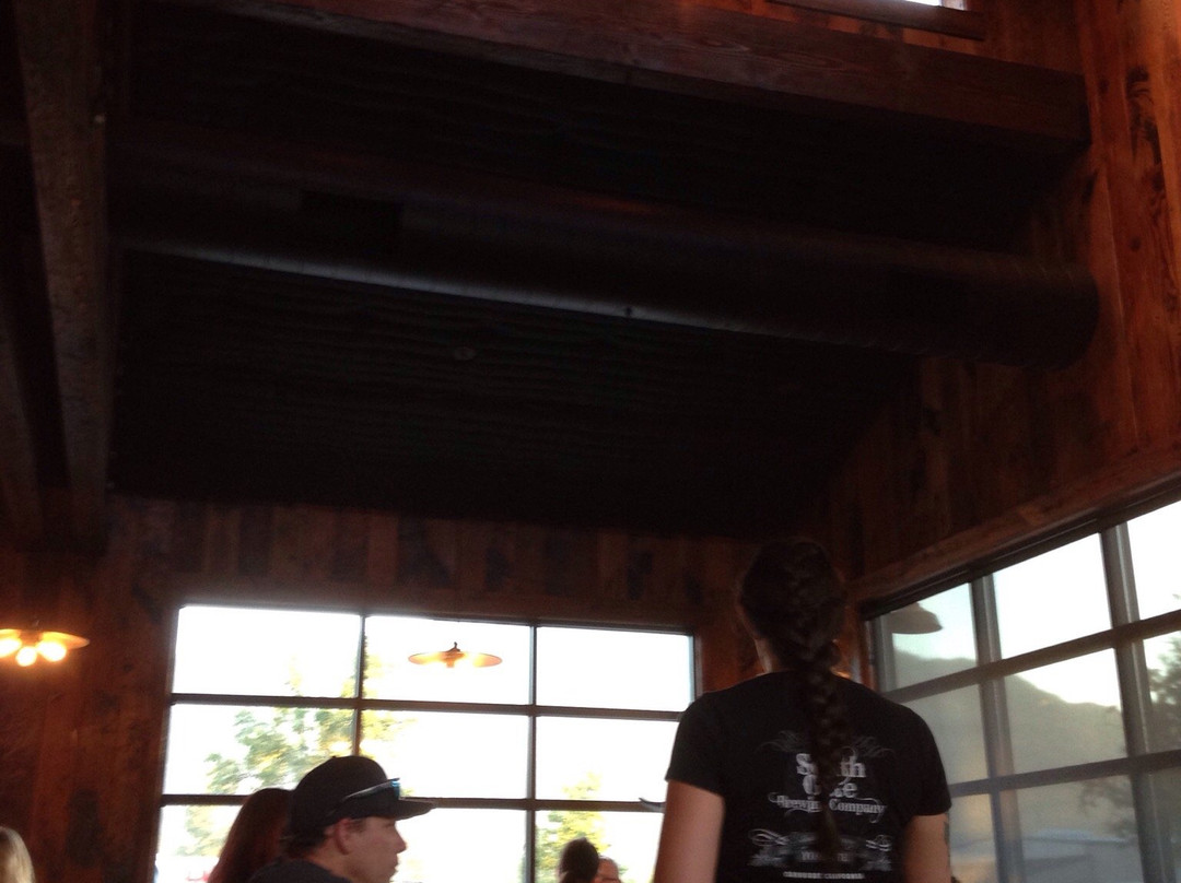 Southgate Brewing Company-奥克赫斯特必去景点