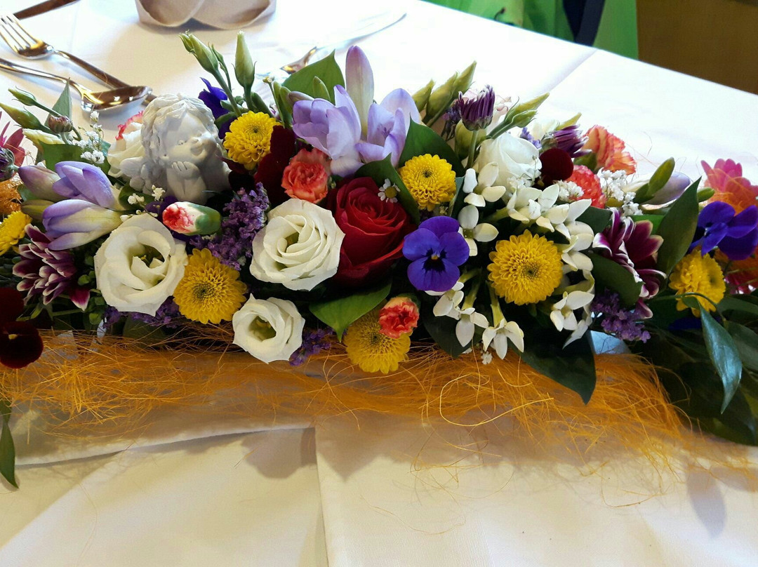 Allentsteig餐馆和美食-Almstube